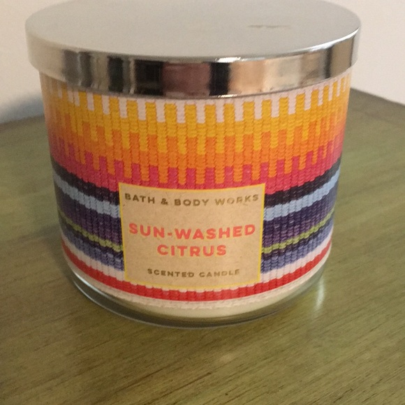 Scented candle